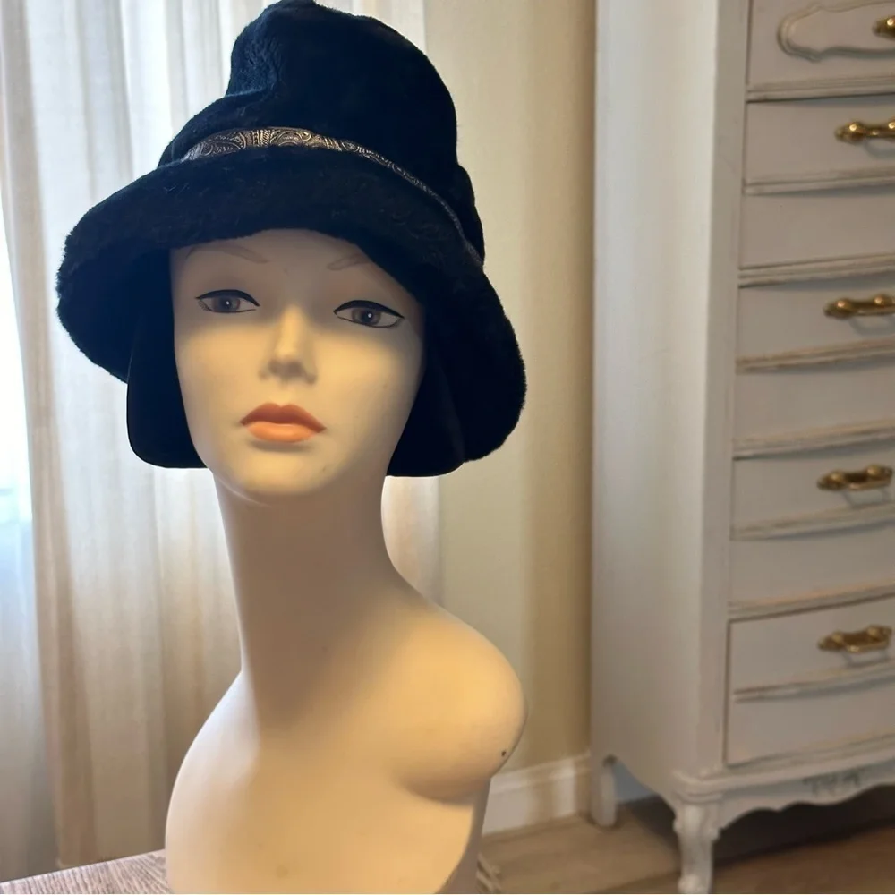 Vintage Tyrolean faux fur hat black size L Cabincore‎ - Picture 2 of 7